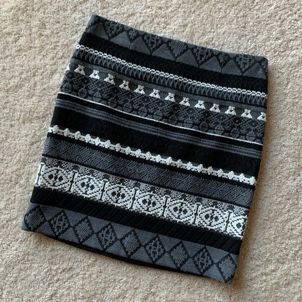 {Elliott Lauren} Mini Sweater Skirt